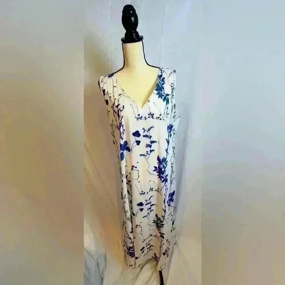 NWOT - Duefe Blue & White Flowered Sheath Dress (2X) - Picture 1 of 5